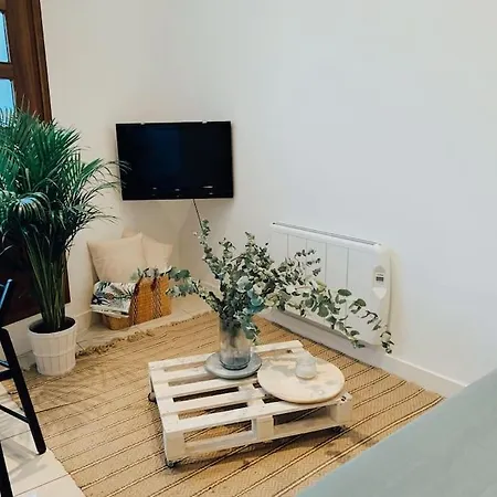 Puerta Del Camino 6 *